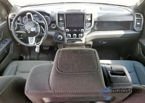 2025 Ram 1500 Tradesman z USA, uszkodzony, nr VIN 1C6RREGG8SN597750